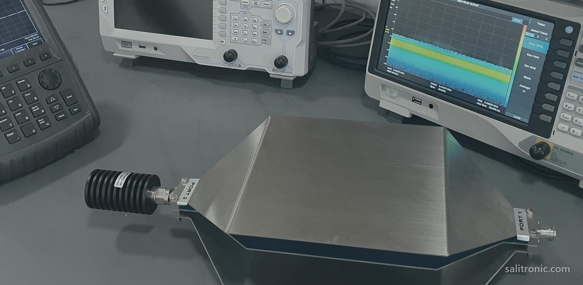 Spectrum analyzer for EMC pre-compliance testing